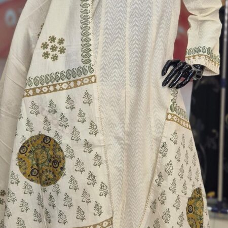 Premium Hakooba Embroidered Kurti Pant Dupatta Set – Off-White